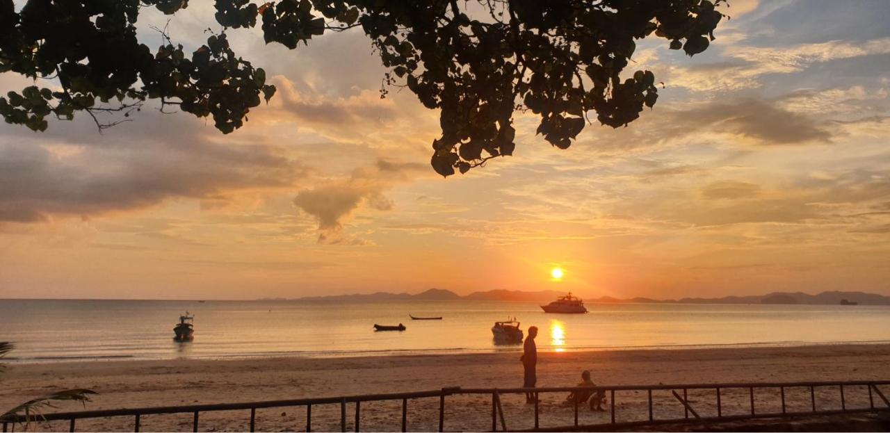 Anyavee Krabi Beach Resort バーン・クロンムアン エクステリア 写真